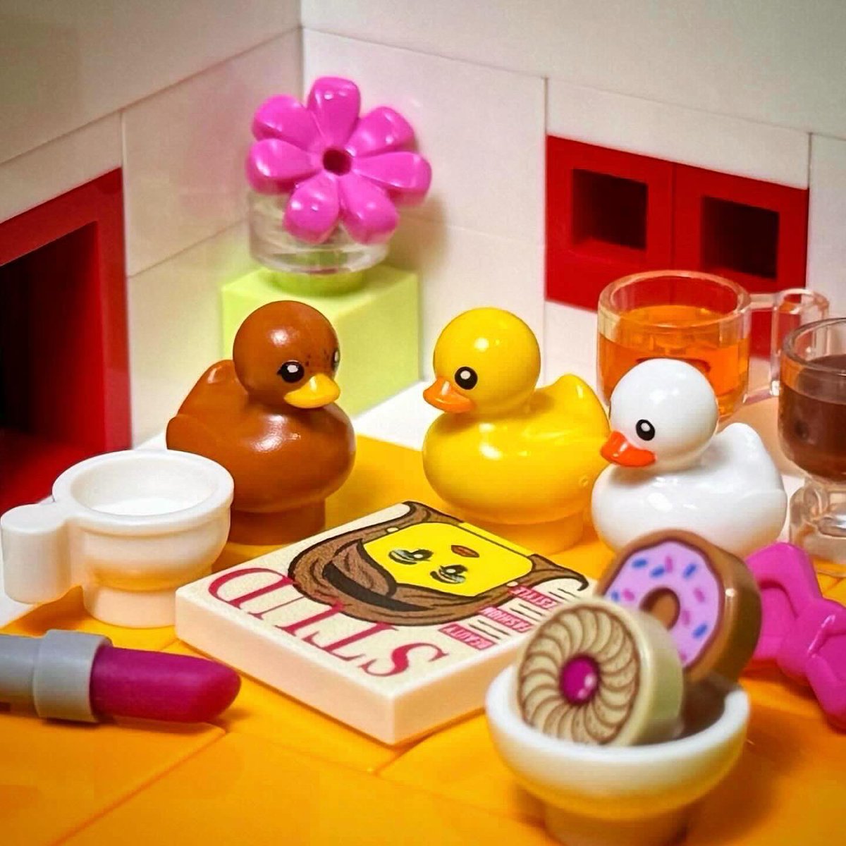 green_cheeeese's tweet photo. 大きなビルドはあまりしませんが、いくつか過去に作ったものを載せておきます。写真に収まるサイズの舞台を作って、撮影をして楽しむスタイルです。 https://t.co/lahCrJqnB8