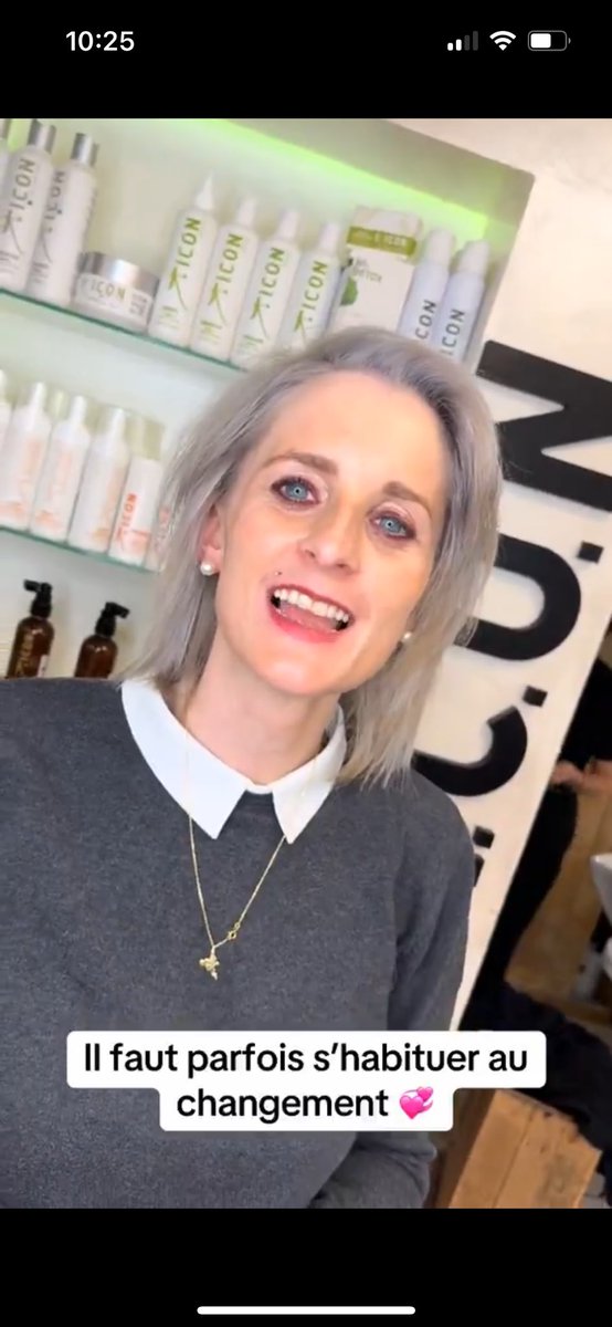 J’ai pas rêvé, c’est bien elle sur france 2 pour l’ouverture de Notre Dame ? 💀