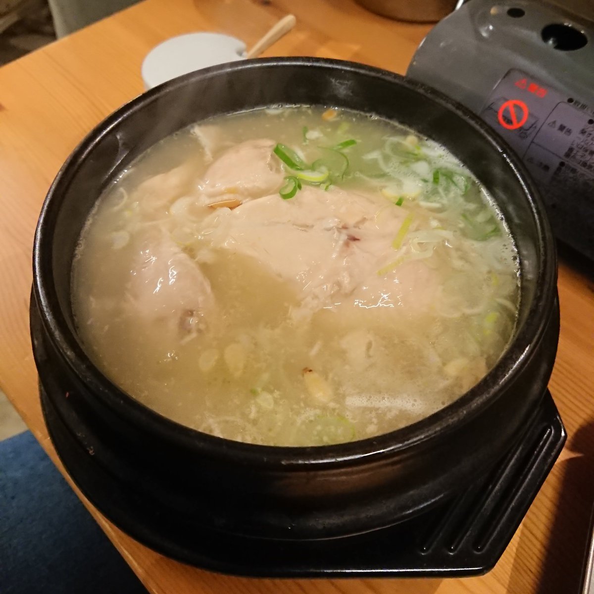 masa_S_F_M's tweet photo. #NAMUCAFE
いつもお世話になっているお店で今日も忘年会😀
韓国料金で乾杯✨🍻🎶 https://t.co/XheL1Md686