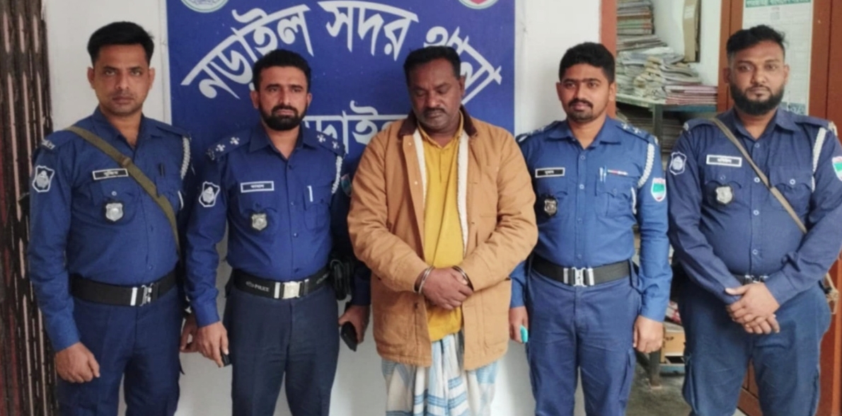 নড়াইলে পুলিশের কাছ থেকে ছিনতাই করা আসামি গ্রেফতার