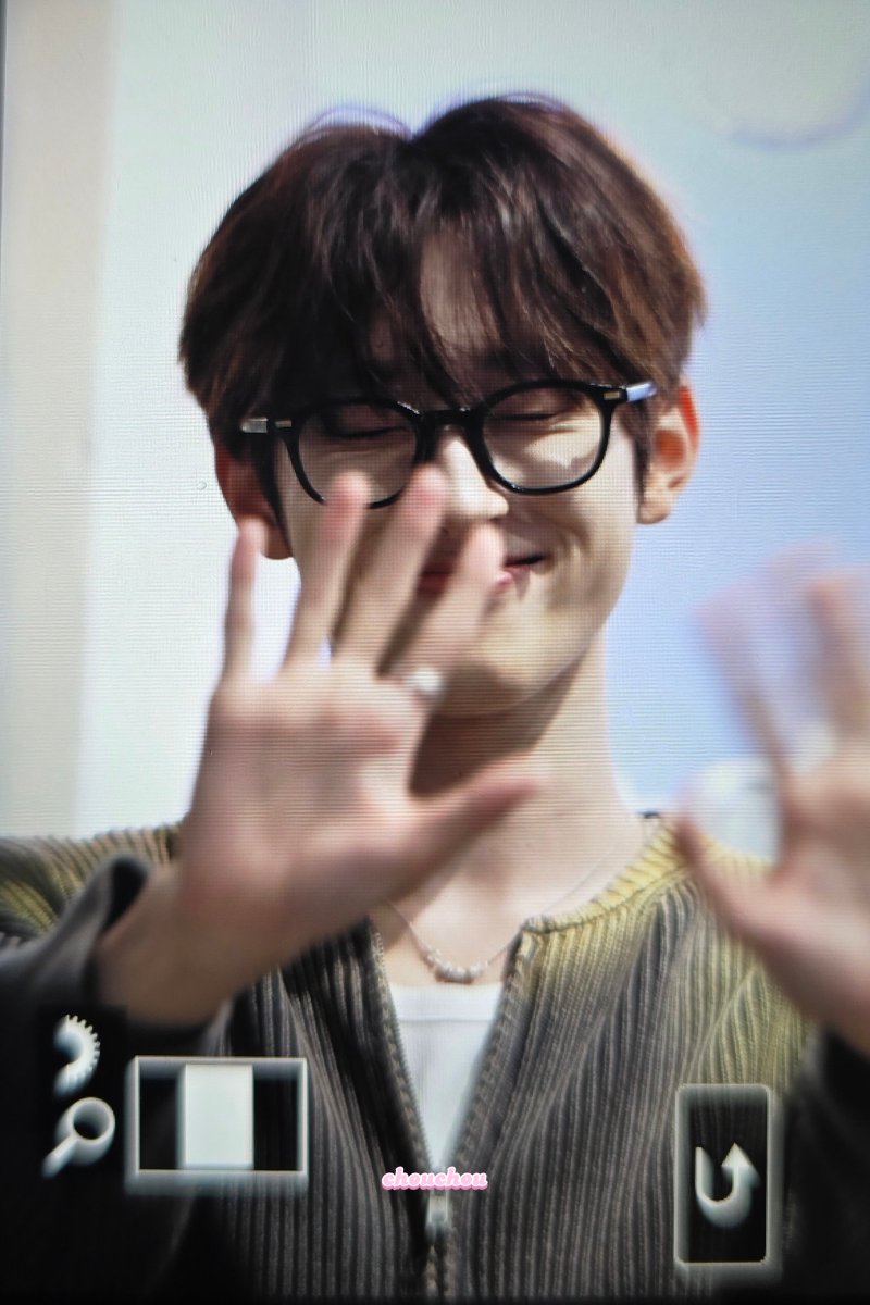 241207 카페 이벤트

#드리핀 #DRIPPIN #민서 #김민서 #KIMMINSEO #ミンソ #민서의사진박물관