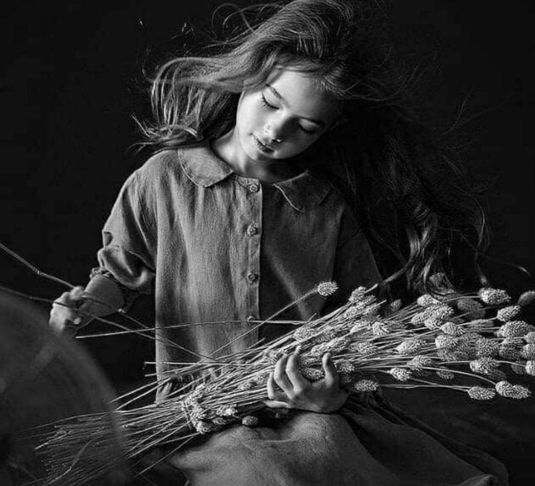 aeldeen_3's tweet image. .
┇⇓
  ✿

.

.

.

.

.

لا تحاول البحث عن حلم خذلك ..
وحاول أن تجعل من حالة الانكسار بداية
حلم جديد ، ولا تقف كثيراً على الأطلال ..!
.
✿♡✯─ ೄྀ࿐ ˊˎ-