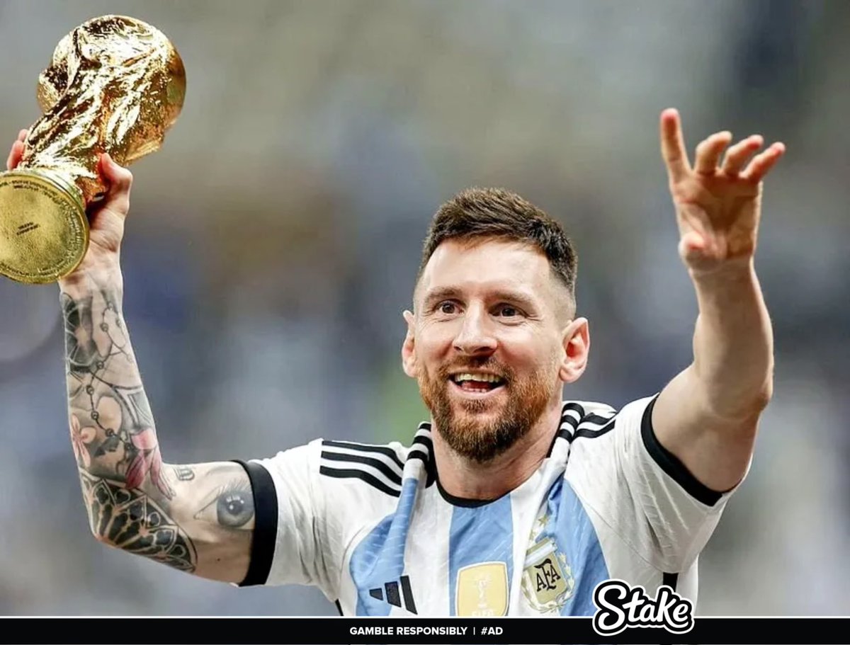 Joshua__Ubeku's tweet photo. Barack Obama, Elon Musk, Tim Cook, Pelé, and Others React to Lionel Messi and Argentina Winning The World Cup Final in 2022. 🤩

A THREAD🧵