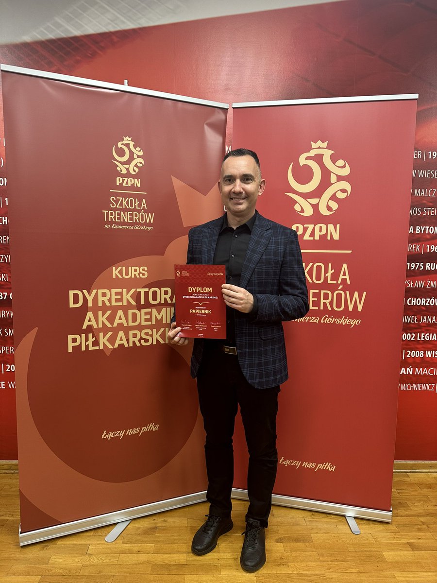 Przemysław Papiernik tweet media