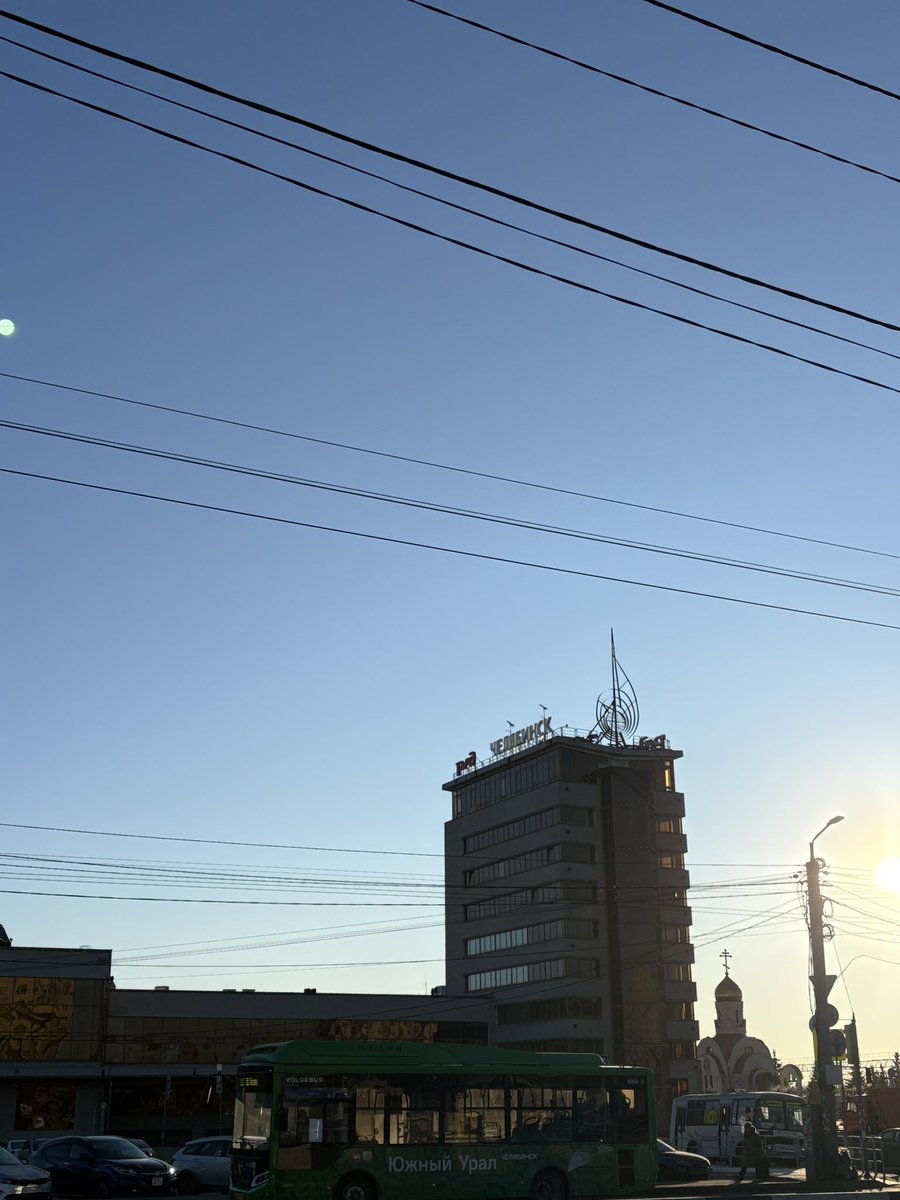 hap_low's tweet photo. >появляюсь в твиттере раз в миллион лет
>сообщаю где я(в челябинске)
>исчезаю https://t.co/UC2cYXlMJ0