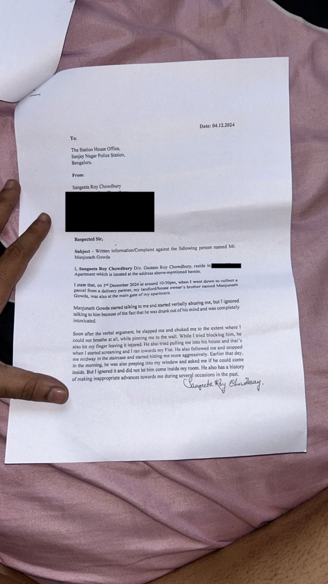XBanerjee1706's tweet photo. My drunk landlord tried to choke me on Dec 3, 10:30 PM. He’s known for abusing women &amp; has an ongoing attempt-to-murder case. Police haven’t acted due to his "influence." He threatened to kill me again yesterday. @BlrCityPolice @CPBlr https://t.co/RM8LTztTtJ