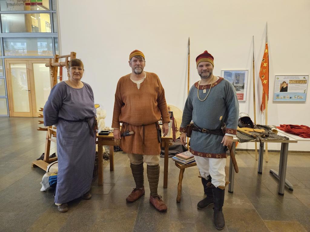 LaraWeissRPM's tweet photo. Gleich gehts los ♡♡♡ #Indrista #FamilienErlebnisTag @rp_museum - genau das Richtige an einem grauen #RegenTag - #StayTuned für Snapshots von den tollen Mitmachstationen https://t.co/TWZQ1JnYFZ
