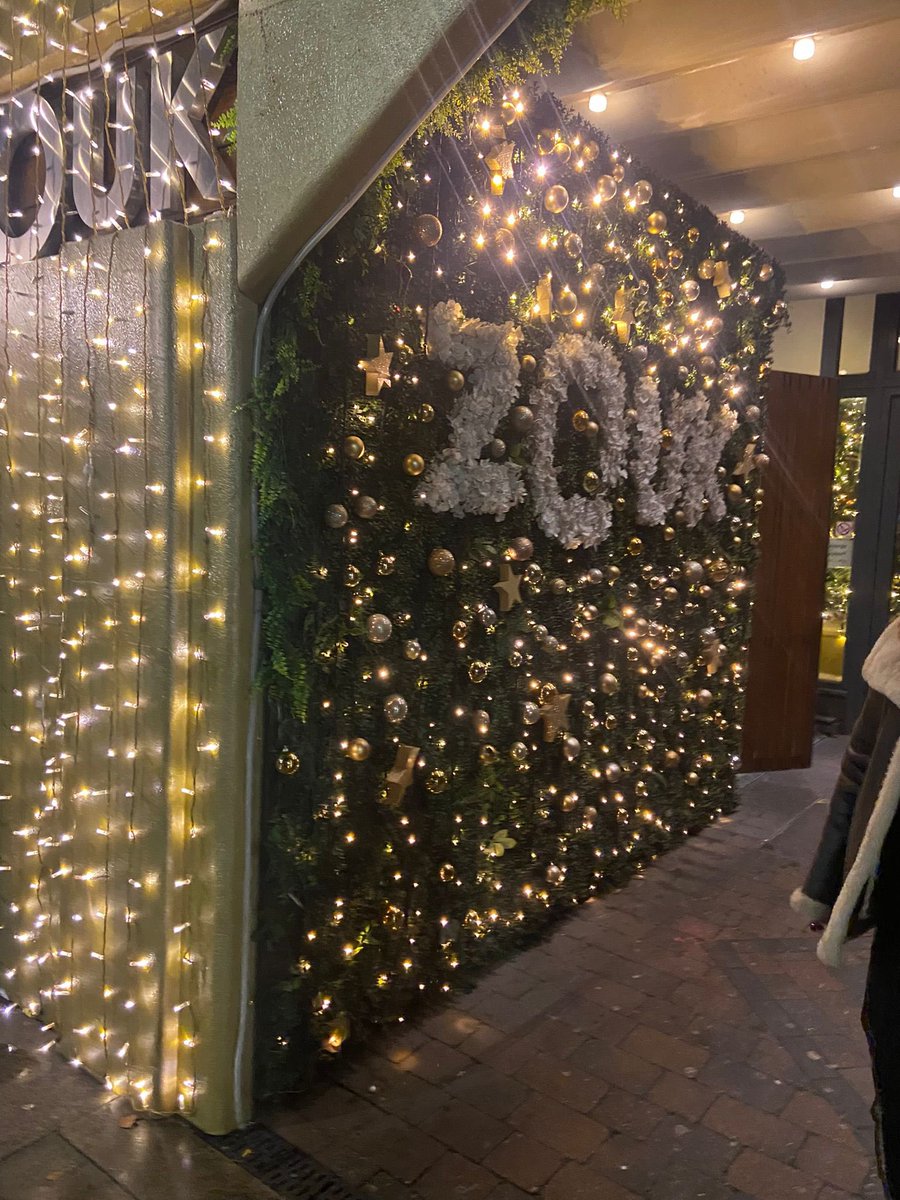 Such a great team. 🥂