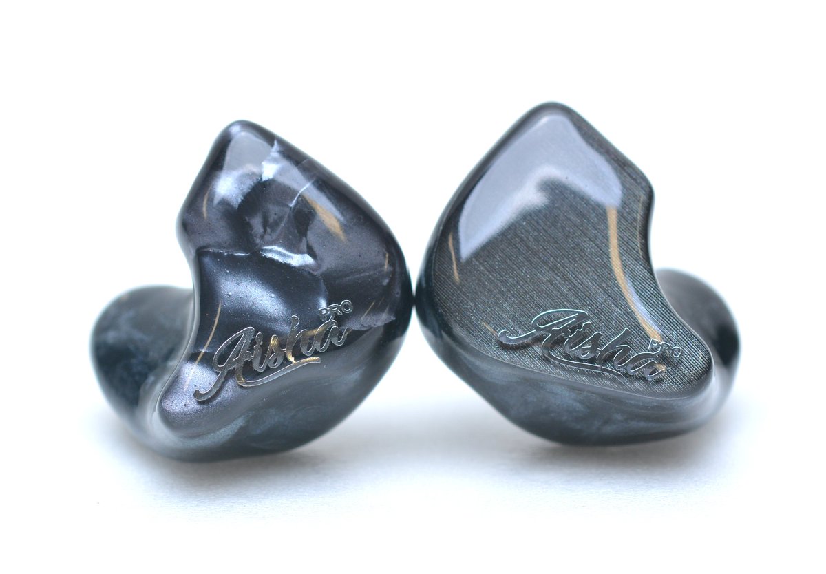 e_earphone_CIEM's tweet image. こちらのデザインコンテストFlipears最優秀賞の方のデザインカスタムIEMが完成いたしました！

統一感がありシックで素敵なデザインです🩶
#Flipears 
#カスタムIEM 
#オーダーメイドイヤホン 
#eイヤホン