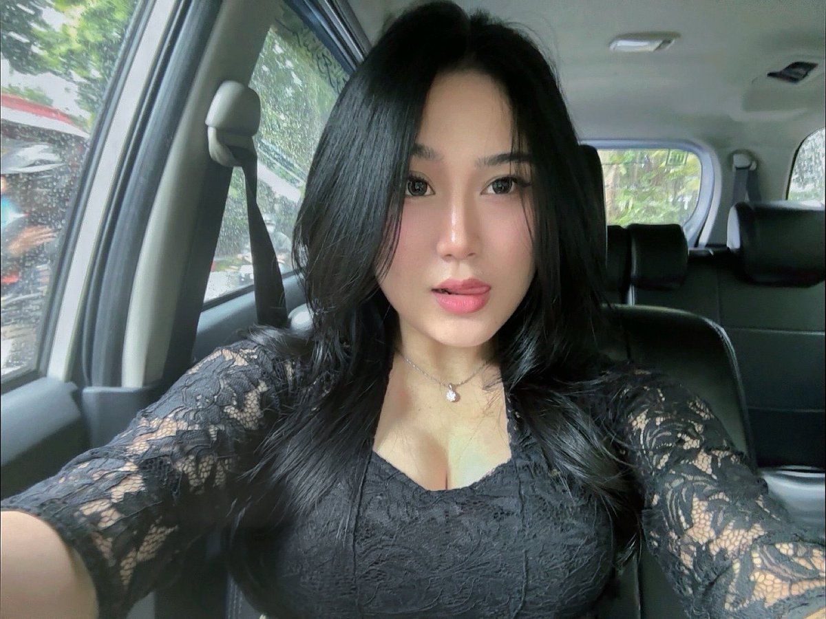 miawjito's tweet photo. gweh abis kondangan https://t.co/aJgs2LjNsu