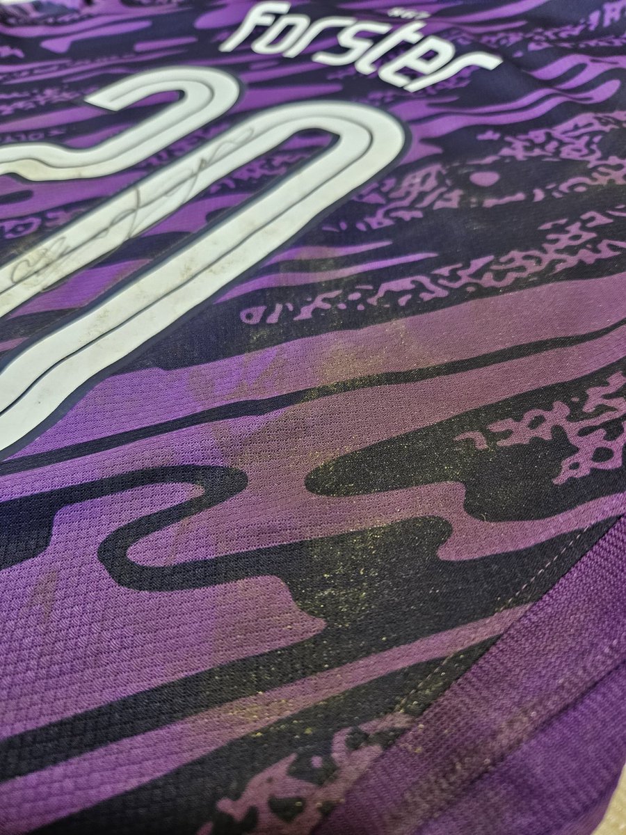 edmundeng1's tweet image. When the results don’t go our way, match-worn shirts offer a little comfort and a deep connection to the game. 
Let’s rally behind our team and cheer them on!
come on Lads, and come on Ange!

#COYS #TottenhamHotspur #fraserforster