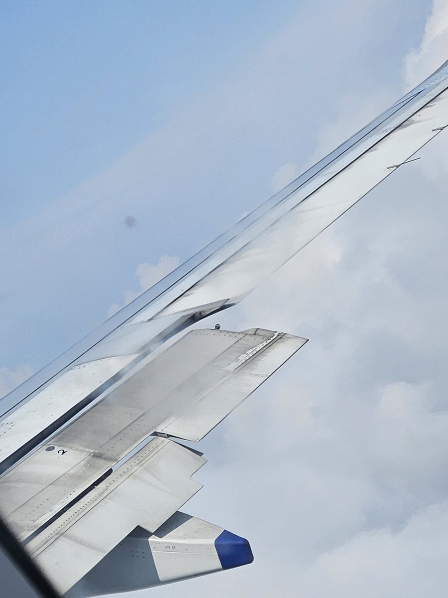 ns_deekshith's tweet photo. Flap got ditached or is that how it works @IndiGo6E https://t.co/miTxx5SiRh
