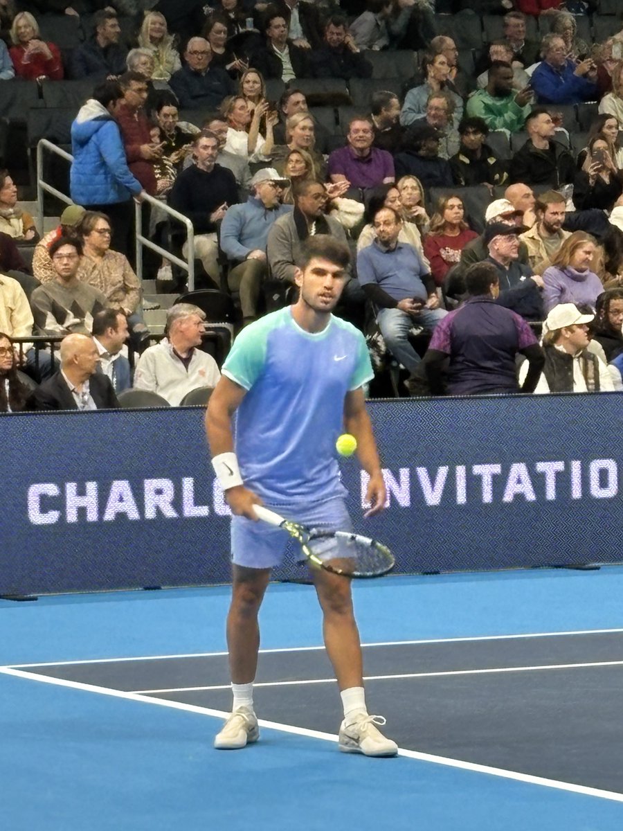 jb050705's tweet photo. What a great night of tennis!! First time seeing pros live and it was a blast! #CharlotteInvitational   @CLTSports https://t.co/AO2be9fGrU