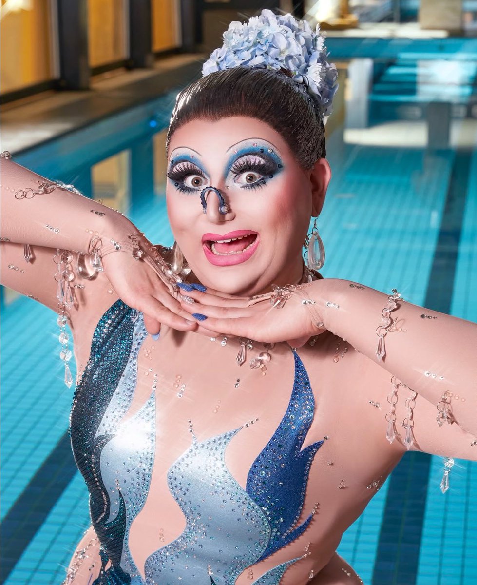 Drag_Crave's tweet photo. Brenda Bressed looks fabulous in her unaired "Liquid Dreams" runway for Drag Race Down Under. https://t.co/l8MQjWkwFS