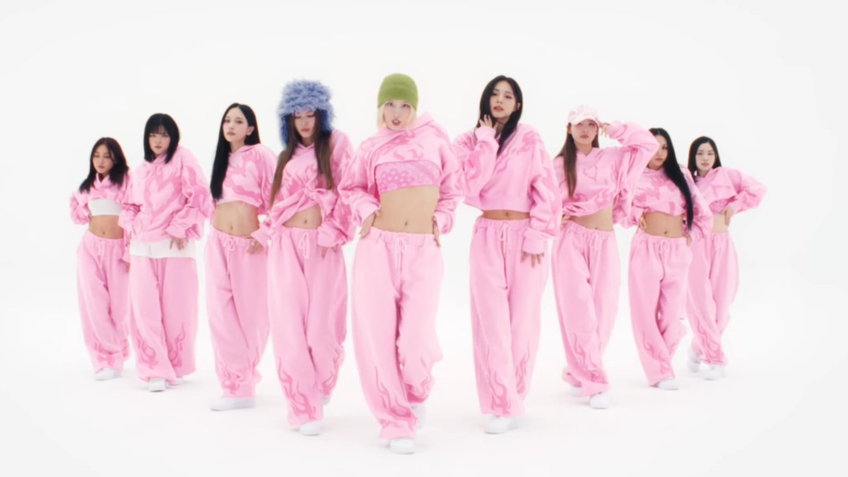 Streaming is a team effort so we must come together! It won’t make a difference if only one or two individuals are streaming 🥲 While streaming on other platforms, please spare some time to watch the M/V! We all know that TWICE and MEGAN worked hard for it 🥹

#TWICE <a href="/JYPETWICE/">TWICE</a>