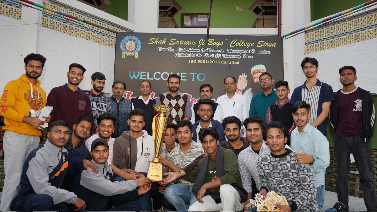 ssjboyscollege's tweet photo. Winner students of Youth festival held at Chaudhary Devi Lal University, are honoured by Principal of Shah Satnam Ji Boys College, Sirsa

#SSJBC #shahsatnamjiboyscollege #CDLU #YouthFestival  #CulturalActivity #CulturalProcession #CulturalEvent #Haryana #Dance #HaryanviDance https://t.co/BJ8YFVWeXM