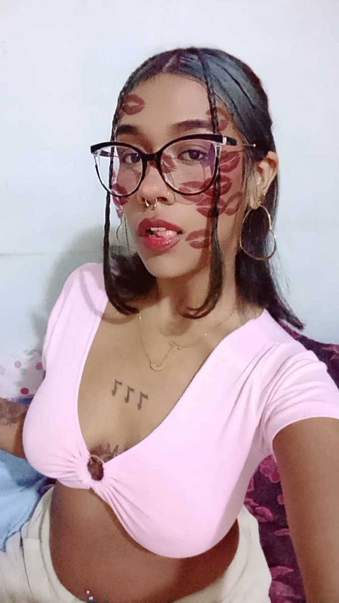 cocorkive's tweet photo. osla💋 https://t.co/e67g4usETu