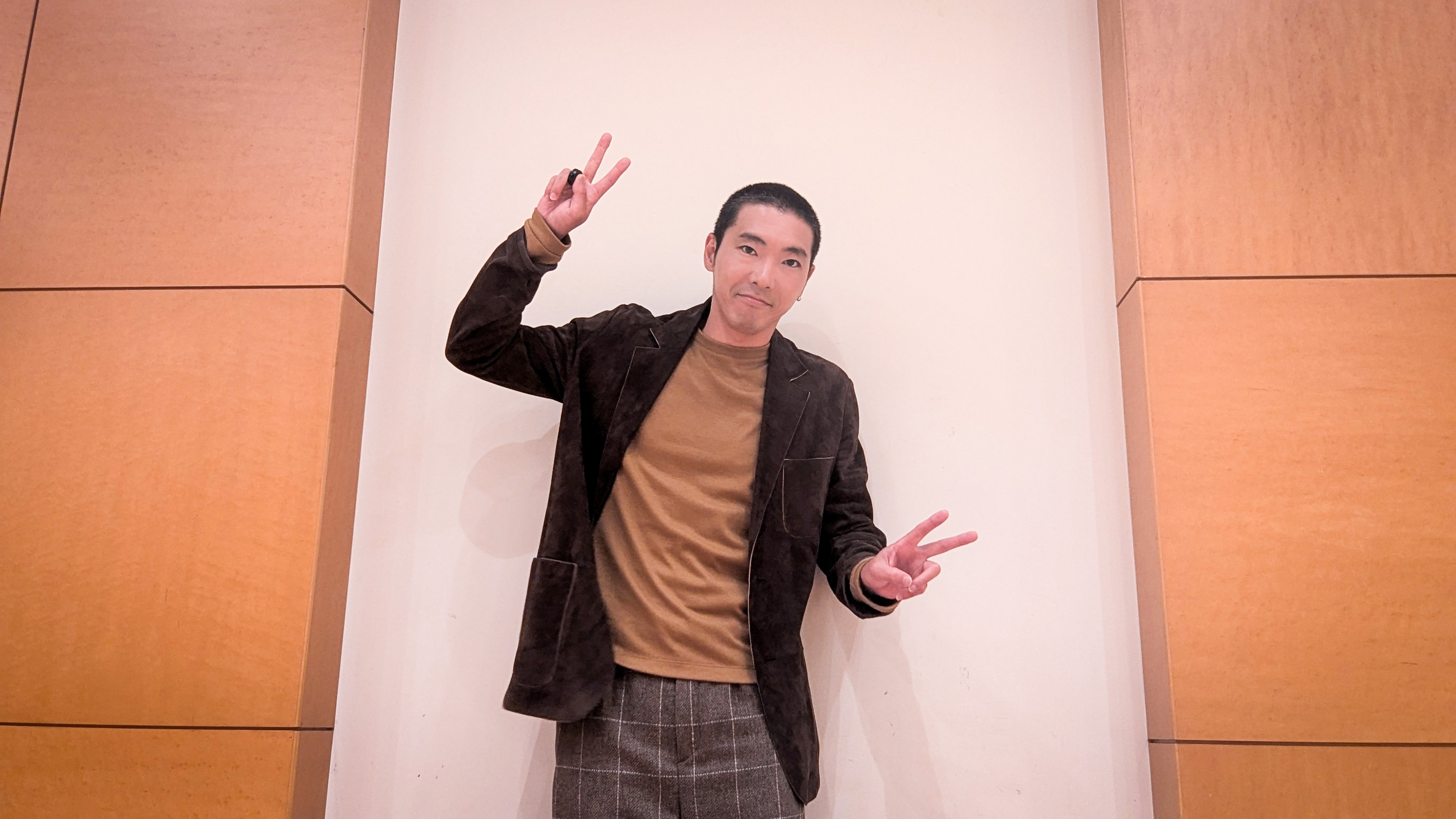 柄本佑1stフォトブック「1(いち)」』【公式】 (@emoemo_book) / X 柄本佑1stフォトブック「1(いち)」』【公式】 (@emoemo_book) / X