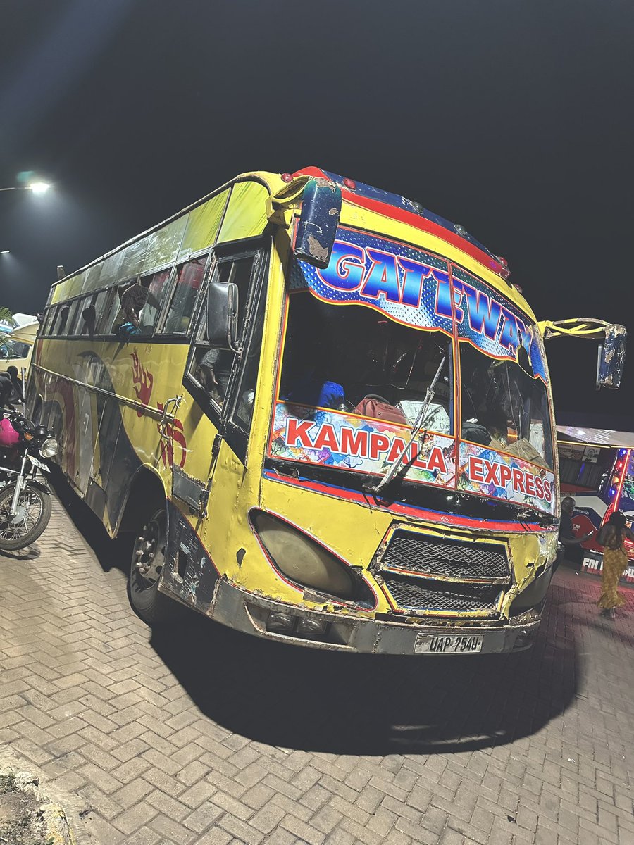 alema_harold's tweet photo. 🚨ATTENTION ‼️‼️

A GateWay Bus, with number plate UAP 754U is in a severe DMC.

I bought a ticket then boarded a while after from Namayiba park, on 6th Dec 2024 (little did i know the condition of the bus that would transport us).

I was heading for a Marathon in Gulu, the bus left Kampala at 08:00pm only to reach Iganga at 1:00am where it broke down from.
 & we were stuck here till 3am as they repaired, replaced a tyre.

I tried switching buses but all in vain, it was a literal nightmare.
This bus uses the route, (K’la - Iganga - Palissa - Soroti - Dokolo - Lira - Gulu).

Other efficient buses that use the same route reach Gulu by 5am, 6am latest. 

Marathon started at 7am, I have missed the marathon💔😞, it’s approaching 9am & we haven’t arrived at our final destination.

#RoadSafety first ! @PoliceUg look into this matter or one day 40+ lives shall be lost within minutes (mark this).
@Lukowoyesigyire @AigpDamulira @bamunoba24 @Patrickonyango1 @mkituuma @GenWamala @MoWT_Uganda @M_Kananura