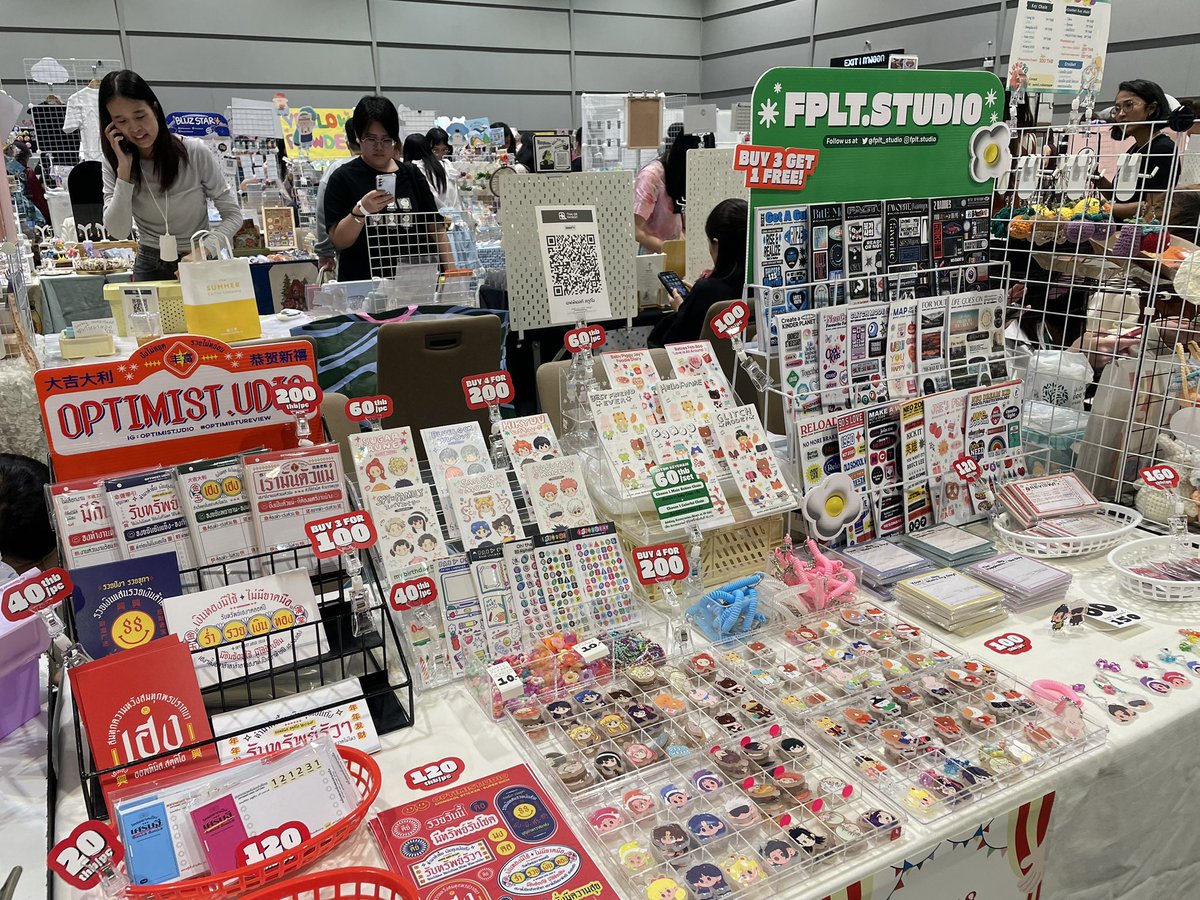 ของแน่นแบบปึ้งงง #YOLOARTFEST2024 บูธ i17-18 ค้าบบบ