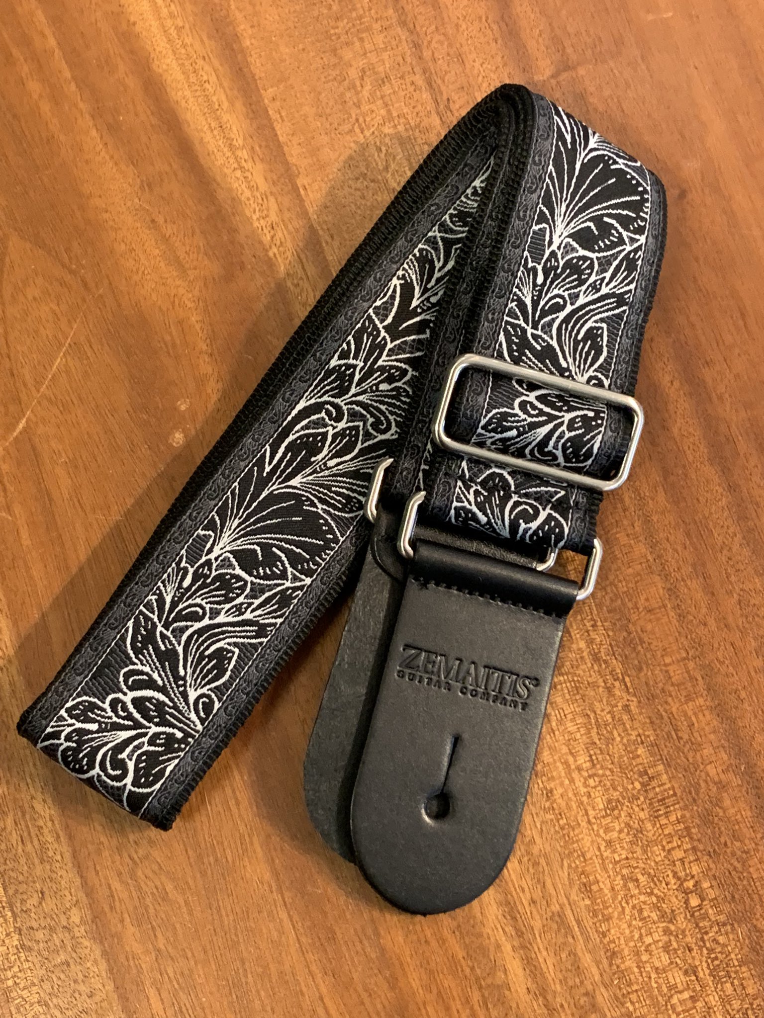 ZEMAITIS ゼマイティス ギターストラップ Embossed Leather Strap
