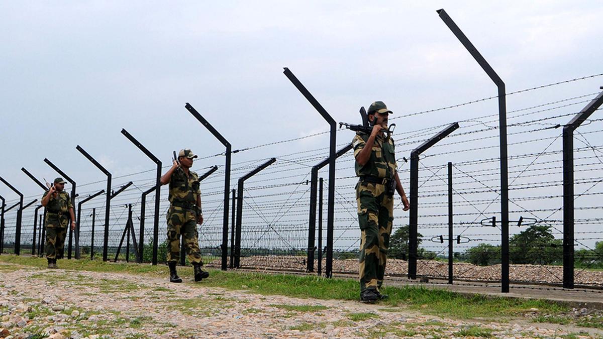 NewsAlgebraIND's tweet photo. SHOCKING NEWS 🚨 Bangladesh’s Border Guards entered India to stop the renovation of a Hindu temple in Assam.

They claimed it would "offend Bangladeshi Muslims"

BGB personnel also threatened to open fire from across the border if they saw the work resuming.

BSF and Indian locals chased them away and said work over the temple would definitely continue.

Himanta Biswa Govt Govt sanctions Rs 3 lakhs for the renovation and restoration of the Manasa Temple.