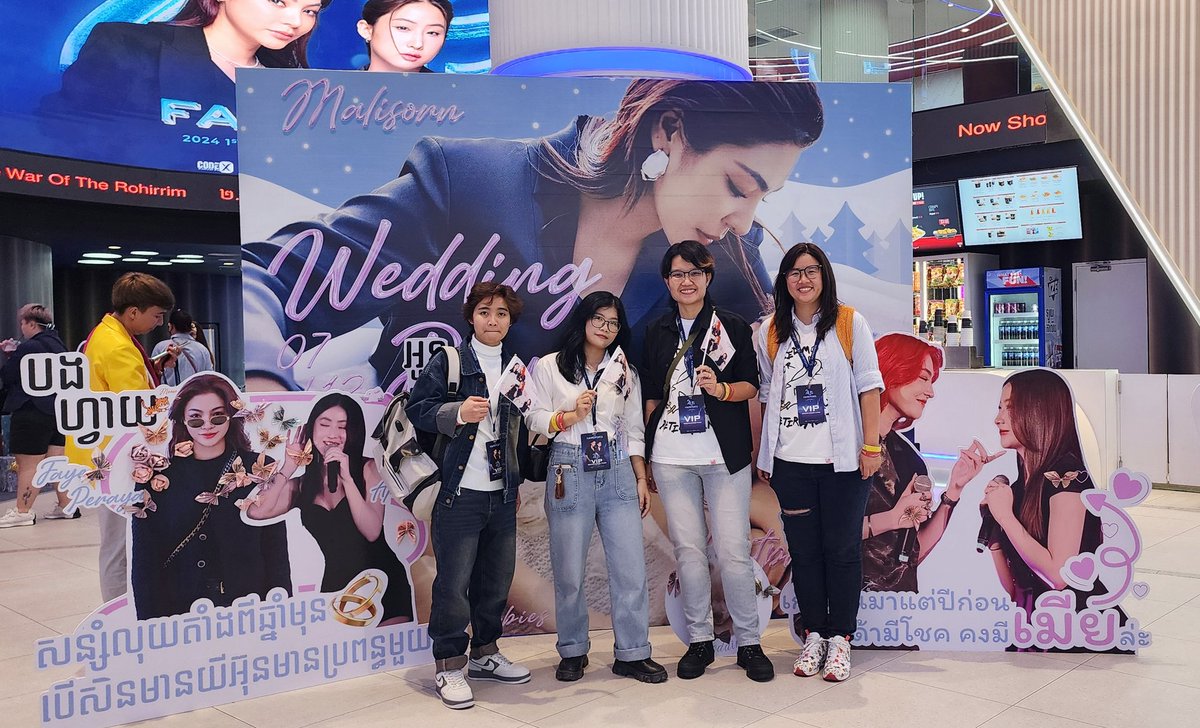 JanTr2511's tweet image. And we are here!!!
A5 và C5 mãi đỉnhhhhhh!!!

#FromVietNamwithlove
#2Us
#FayeYoko1stFMinPP
#FayeYoko2UsFMinCambodia