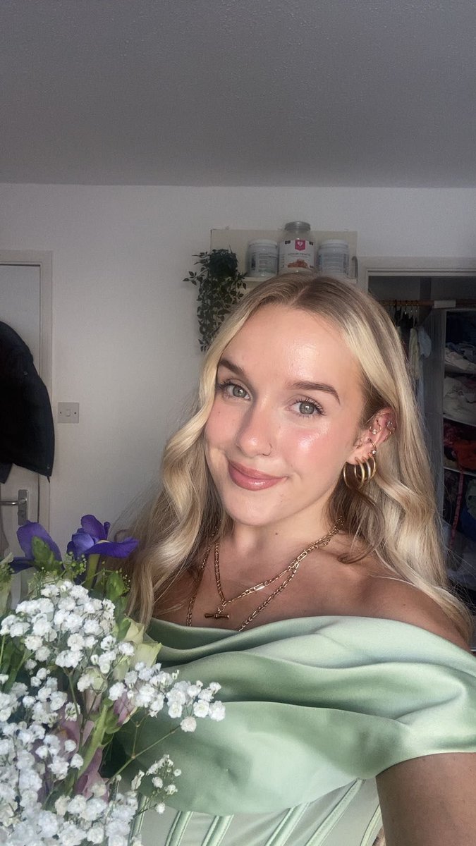 Happy 24th birthday to our baby girl <a href="/AliceRDavies/">Alice Davies</a>. Have the best day. Love Mum 🥳🎉🎁🎂🍪🍰