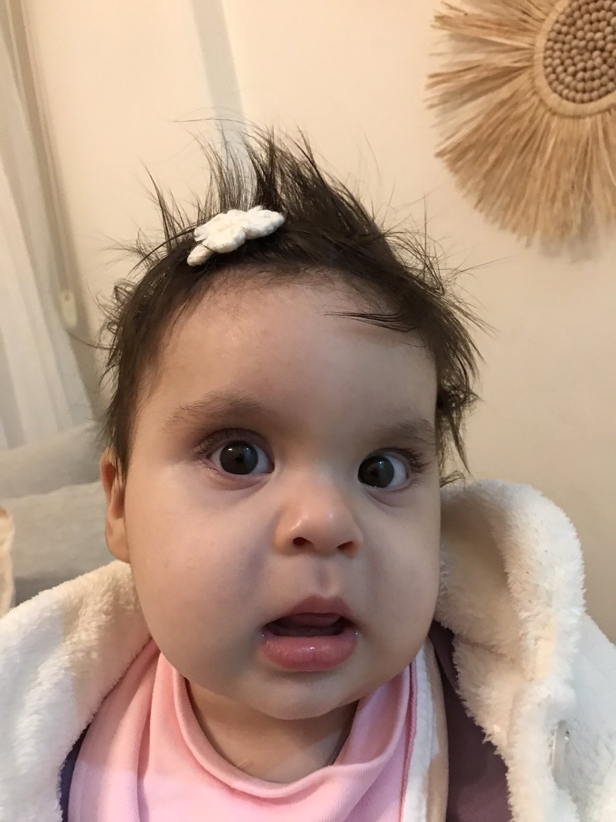 yagmurbederr's tweet photo. Bu sabah Dorukhan ile aynı böyle uyandık ajsjdjdjdj https://t.co/O5XGGmQfDd