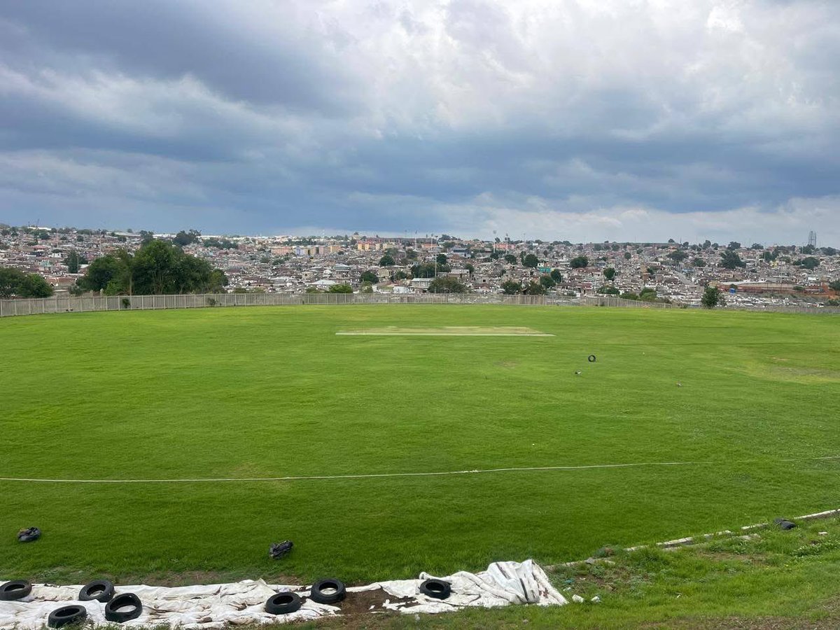 RunAlexAC's tweet photo. We also welcome @CityofJoburgZA as the official partner of the Adreach Alex 10k. The city has made available the Altrec Sports Complex for this event. The complex boasts a beautiful cricket oval that will give us a world class finish, two soccer fields that will also be available for our race activities.

In addition a number of departments within the city will be working closely with the organizers to make this a world class event, in a world class African city.

Race Info: https://t.co/wwn5pnivZV 

#adreachalex10k #runalex