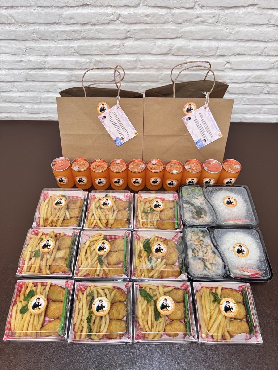 chimon_official's tweet photo. ขอบคุณ Food support มื้อกลางวันนะคะ 
07122024 (3)

@ChichamonId @luvtnchi

#ชิม่อนไงจะใครหล่ะ
#ChimonWachirawit 
#HideAndSis https://t.co/zrFJMnjrL4