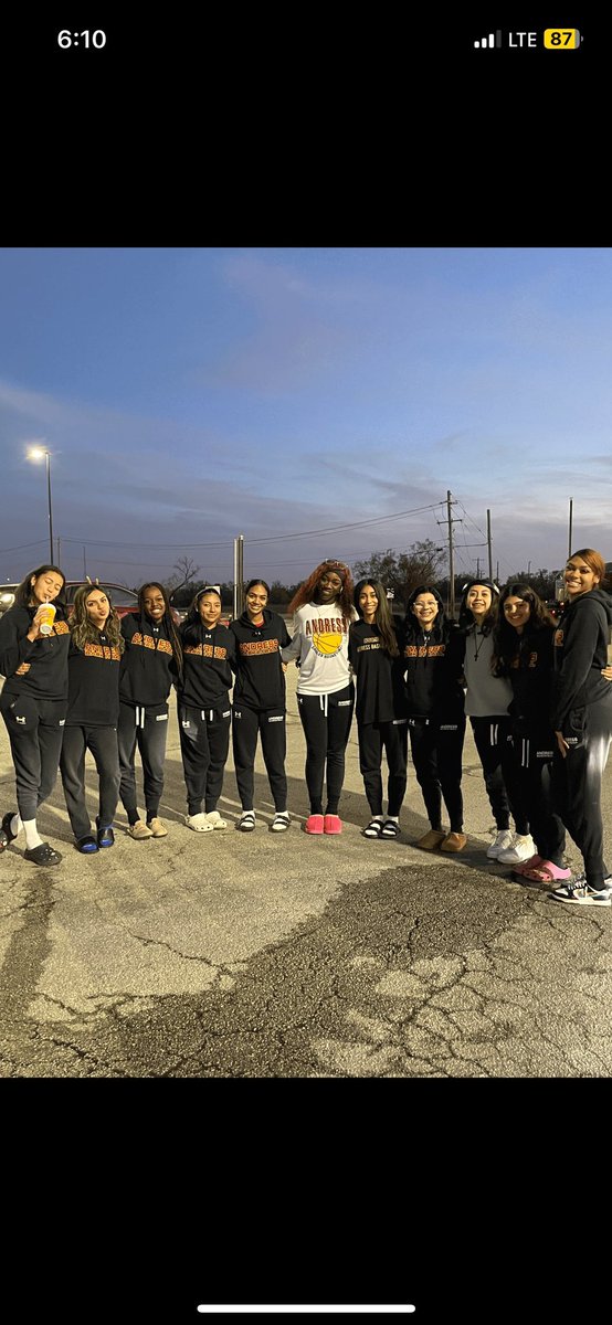 AndressGirlsWorking🏀⛹️‍♀️🦅 tweet media