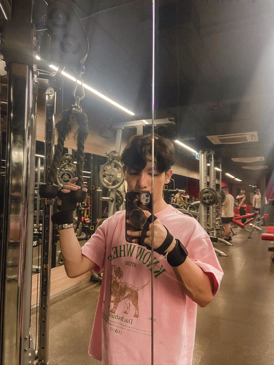 Avveniire1's tweet photo. mirror selfie wrapped 2024 https://t.co/YjY64XQUec