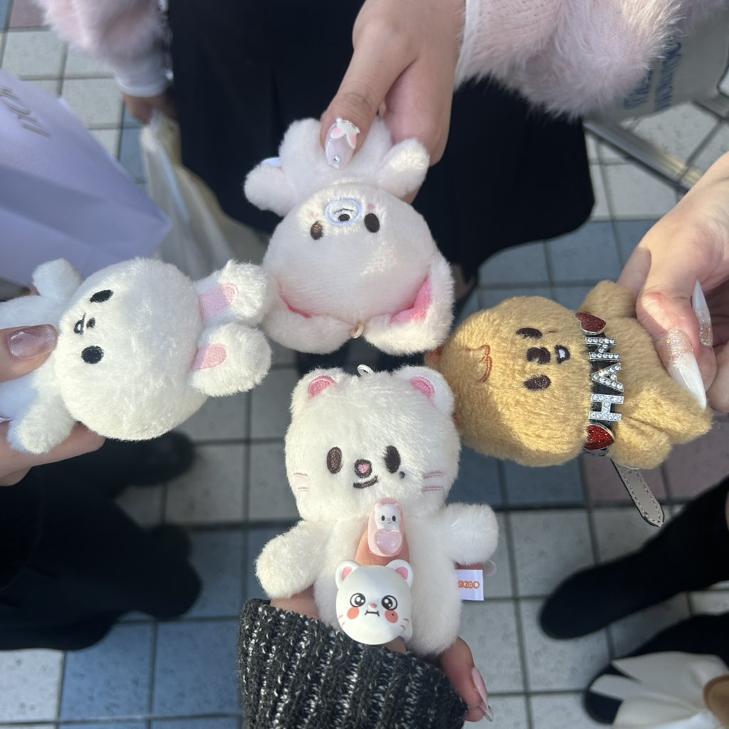 skz_stay_3_20's tweet photo. 北海道と博多stay^ ^ https://t.co/w14r9npr00