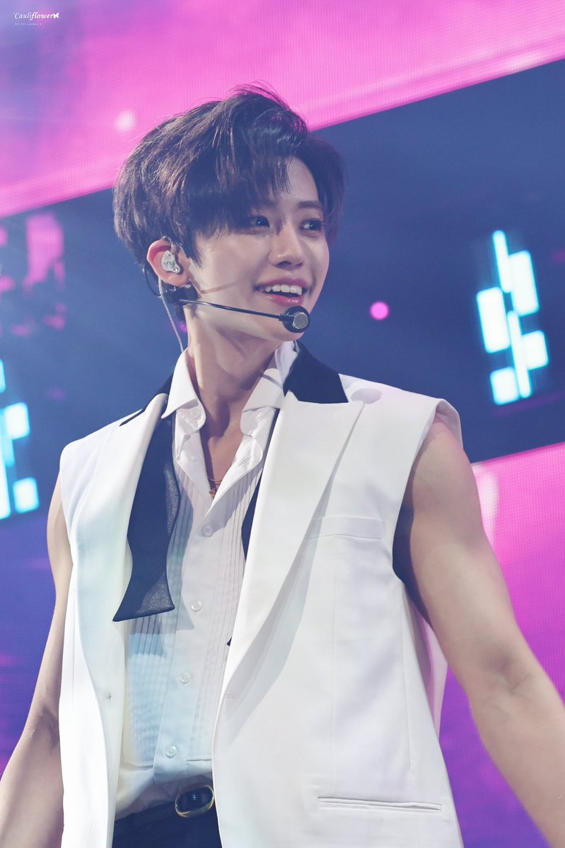 241206 Jingle Ball in LA

#JAEMIN #재민 #ジェミン