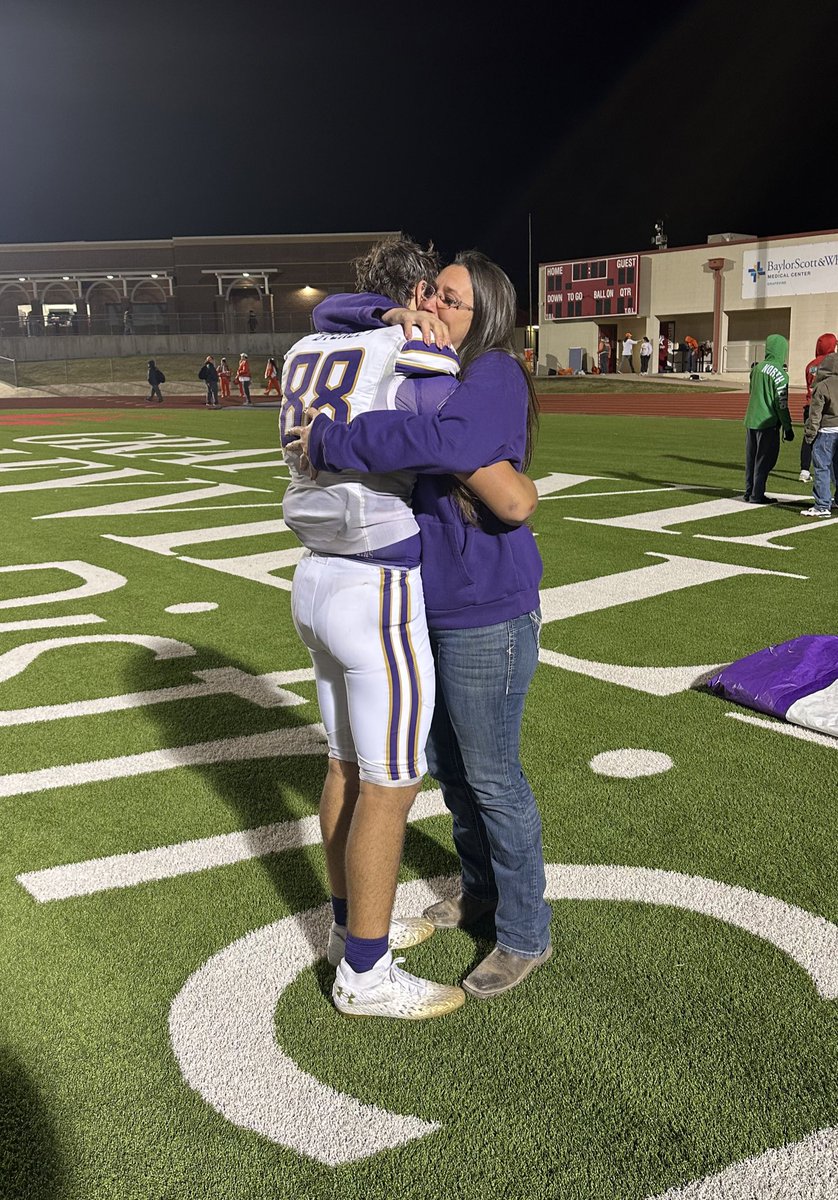 Hunter_Byerley's tweet photo. Every story must come to an end…. 
Indian Nation, it’s been an honor carrying the “Alvarado” name on my chest for 10 years of football! 🏹 https://t.co/7cx3DiqQnb