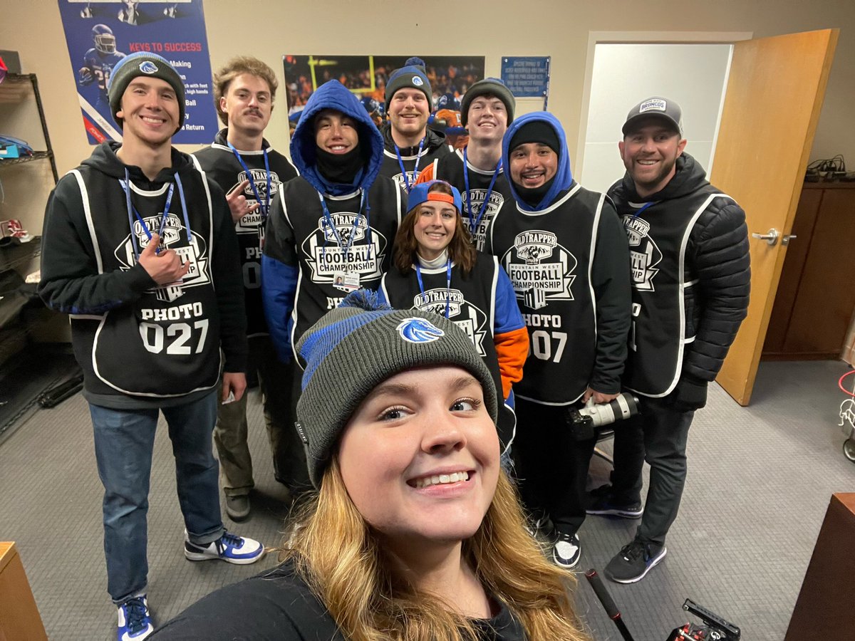 Kiersten Hart (@khartfilmssport) on Twitter photo Big shout out to the crew at tonightβs Mountain West Championship! Gotta love this team!
<a href="/BroncoSports/">Boise State Broncos</a>
#BleedBlue Big shout out to the crew at tonightβs Mountain West Championship! Gotta love this team!
<a href="/BroncoSports/">Boise State Broncos</a>
#BleedBlue