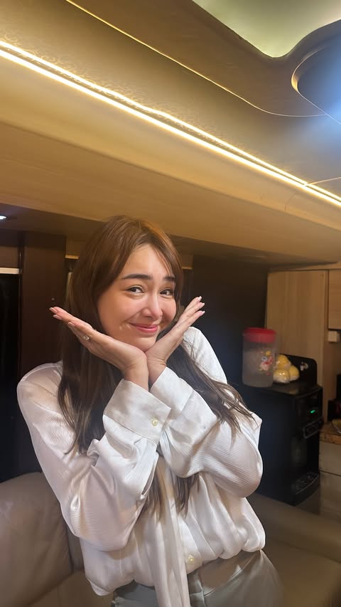 cardSecret27New's tweet photo. HBD @amandamanopo walaupun gw sering ngejek lo tp gw doai semoga menjadi anak Tuhan beneran ye, jgn cume ucapan doang, dipertemukan ame pendamping yg kaga bikin lo diposisi perempuan murahan kaya @arya_saloka yg udeh diagungkan ama fansnye bagai Tuhan yg kaga pernah salah https://t.co/lMKnF2E6kU
