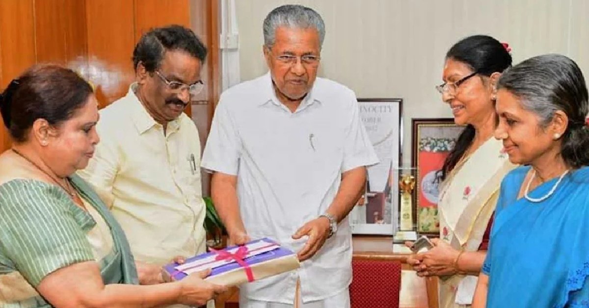 localmalay30348's tweet photo. ഹേമ കമ്മിറ്റി റിപ്പോര്‍ട്ടിലെ വെ​ട്ടി​യ ഭാ​ഗ​ങ്ങ​ൾ ; വിധി പറയല്‍ മാറ്റി വിവരാവകാശ കമ്മീഷന്‍ https://t.co/2PRnyTp4V1 
#HemaCommittee #KeralaHighCourt #SIT #NodalOfficer #ThreatsToWhistleblowers #WCC #CinemaPolicy #FilmConclave #ShajiNKarunCommittee #localmalayalam https://t.co/WKrjI0QcQQ