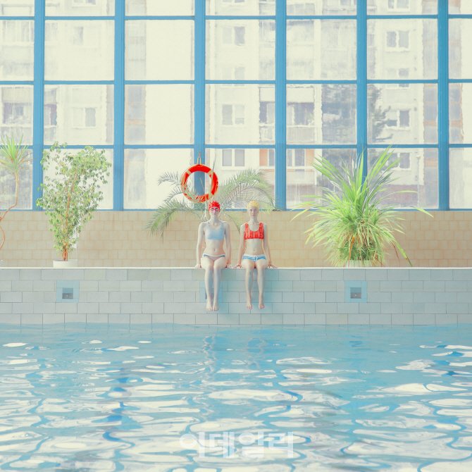 마리아 스바르보바 전시 하는 줄도 몰랐다...
러시아 사진작가들이 빛과 색을 잡는 방식이 너무너무 좋음....
넘 좋아하는 작가인데 전시 열린 줄도 몰랐다 ... 18년도 전시보다 굿즈 많은 것 같아서 기대됨