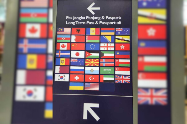 TaiwanNewsEN's tweet photo. Taiwan complains to Malaysia about airport removing national flag
https://t.co/oPqQR8H7os https://t.co/ps7Vg8zF9u