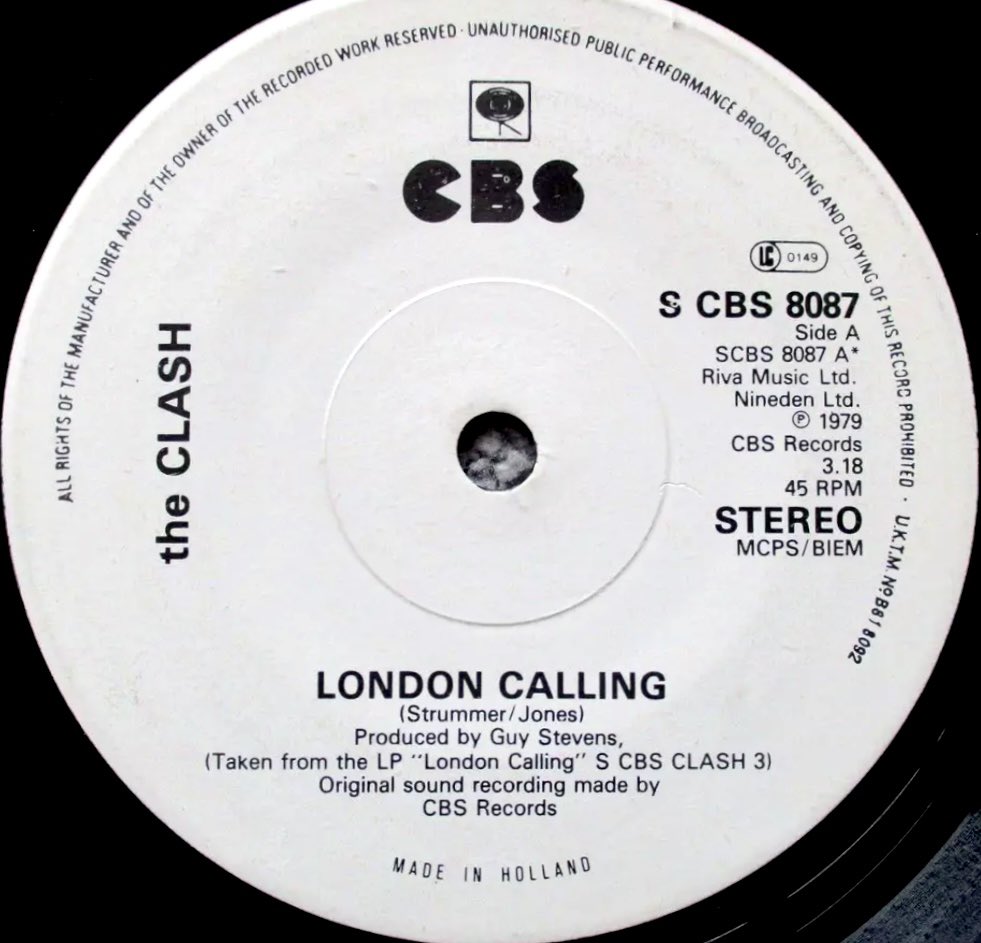 adeyb67's tweet photo. Class tune from a class band
Released on 7 December 1979
The Clash
London Calling
@NewWaveAndPunk #TheClash #joestrummer #punk #records #music #vinyl #vinylsingle https://t.co/cm6joSRiyR