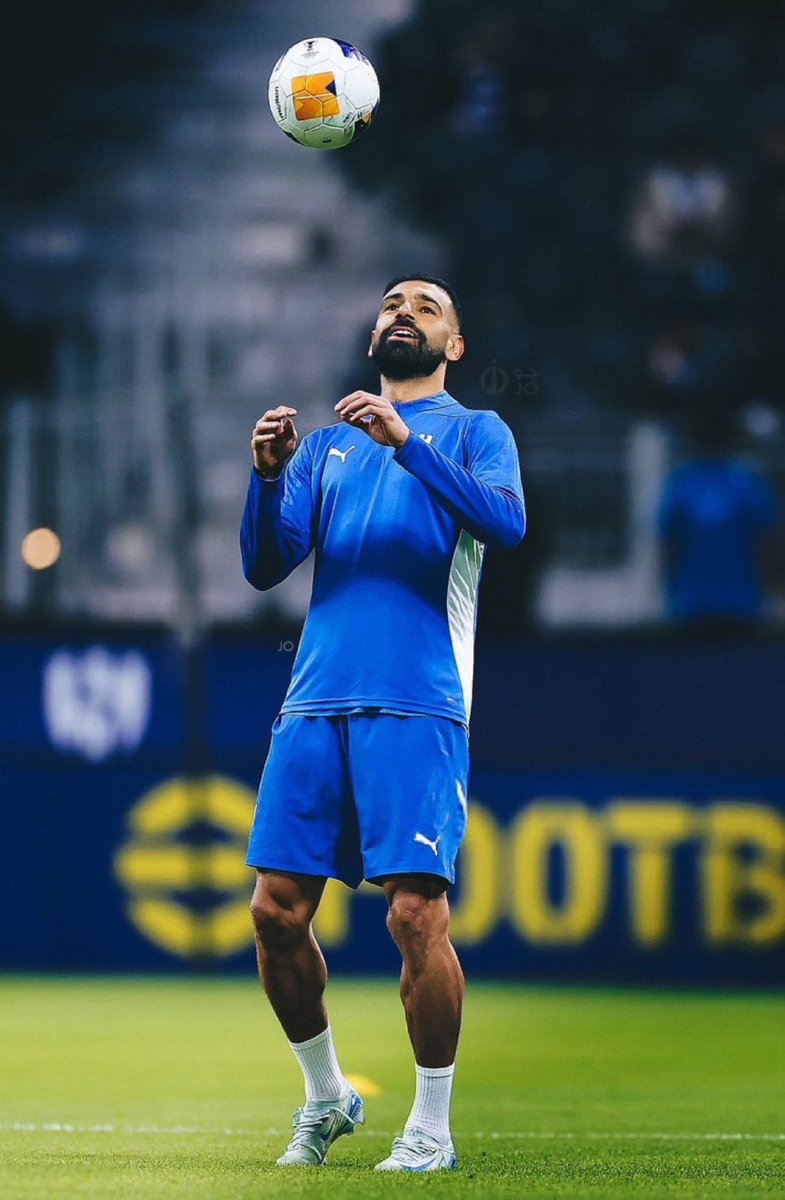 SFC_1957's tweet photo. والله اني مجهز 7 تغريدات بالدرافت من أجل محمد صلاح والهلال بس ابي وحوش معي يتفاعلون من أجل الهلال 

وعدنا باذن الله بعد المغرب ⏳💙 https://t.co/cLY5tDqSwk
