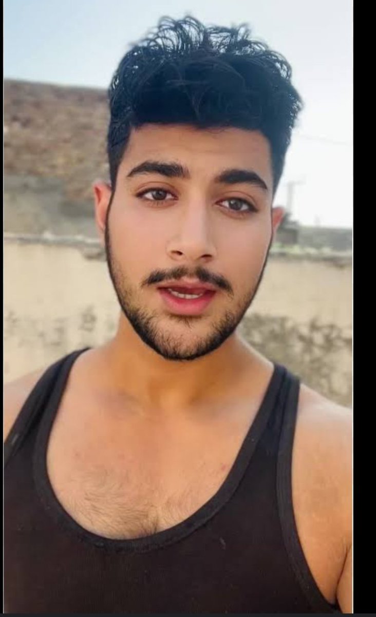 Vis38434's tweet image. क्या इसका नंबर लगेगा दोस्तों जिस दिन इस पाकिस्तानी सुअर का  नंबर आएगा तब सुकून मिलेगा 😡😡

#lowrence भाई के शूटरों ठोक दो साले को 😡😡😡