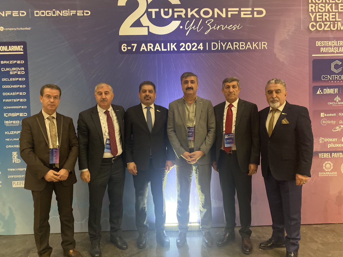 DOĞUSİFED Bşk. <a href="/MuslumErbayy/">Müslüm ERBAY</a> YİK Bşk. <a href="/suatciftci89/">Suat Çiftçi</a> ,YK.Üyeleri <a href="/berrintatli/">berrintatlı</a> <a href="/kadrisalaz/">Kadri Salaz</a> <a href="/Kap656565/">İlhami Kaplan</a> ve beraberindekiler #Diyarbakırda gerçekleşen #TÜRKONFED20YILZİRVESİ programına katılım sağladılar. <a href="/turkonfed/">TÜRKONFED</a> <a href="/DOGUNSIFED/">DOGÜNSİFED</a> <a href="/nevin_il/">Nevin il</a> <a href="/AhmetTeknaz/">ahmet teknaz</a> <a href="/semdem65/">Prof. Dr. Semra Demir</a> <a href="/OnyNuri/">Osman Nuri Yıldız</a> <a href="/disiad/">DİSİAD</a>