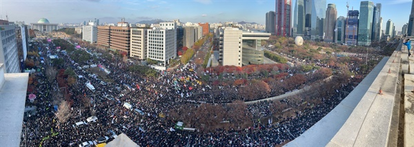 like_it_like_it's tweet photo. 2만이라고 기사 났다는데, 이게 여의도 광각뷰 사진 ㅋㅋㅋㅋㅋㅋㅋㅋ https://t.co/PCfNvoTerx