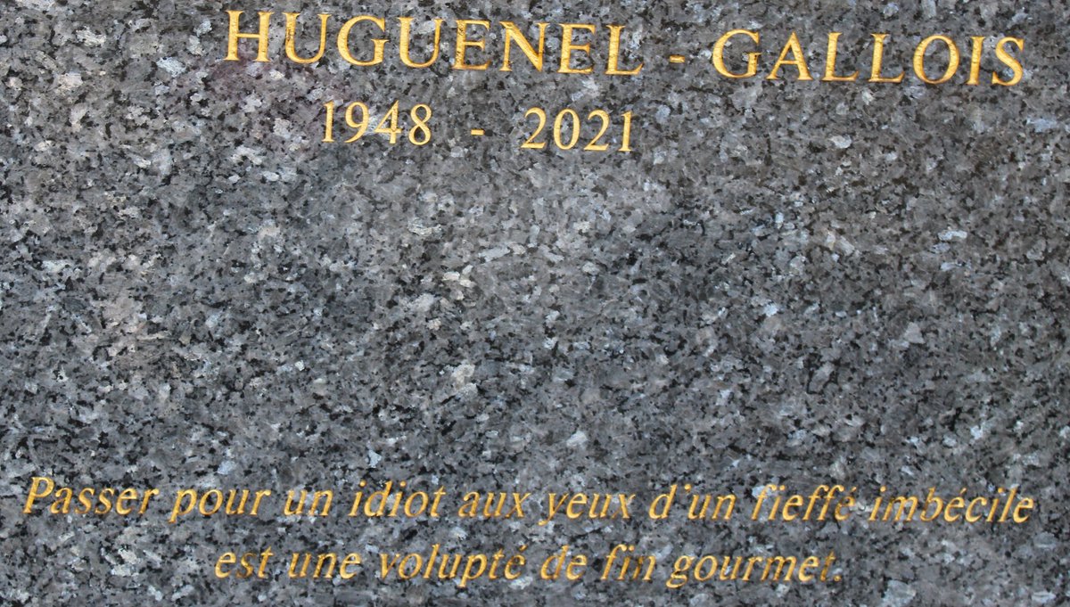 Cimetière de Tollaincourt (Vosges). #tombes