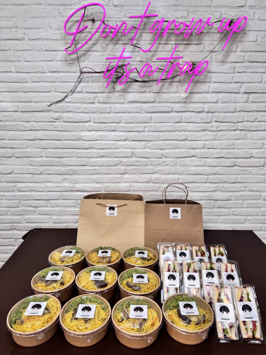 chimon_official's tweet photo. ขอบคุณ Food support มื้อกลางวันนะคะ 
07122024 (7)

@gracenandarrr 

#ชิม่อนไงจะใครหล่ะ
#ChimonWachirawit 
#HideAndSis https://t.co/fe65RQWUkL
