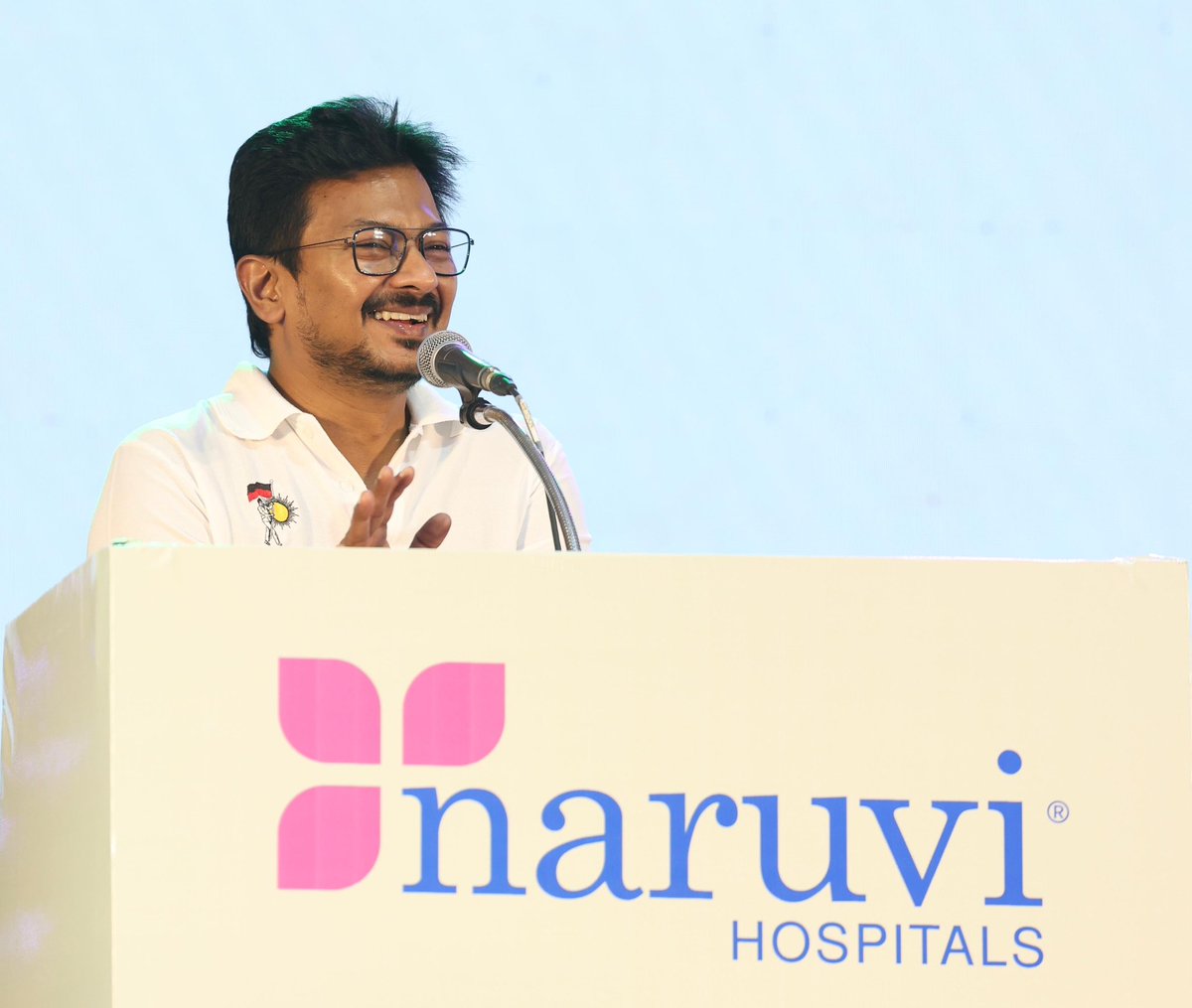 Udhaystalin's tweet image. நலமான வாழ்வுக்கும் , உடல் நலனை பேணுவதற்கான விழிப்புணர்வை ஏற்படுத்தவும் @the_hindu மற்றும் நறுவீ மருத்துவமனை சார்பிலான 'Healthy India - Happy India' என்கிற சிறப்புக்குரிய முன்னெடுப்பை வேலூரில் இன்று தொடங்கி வைத்தோம்.
மாண்புமிகு முதலமைச்சர் @mkstalin அவர்கள் தலைமையிலான நம்…