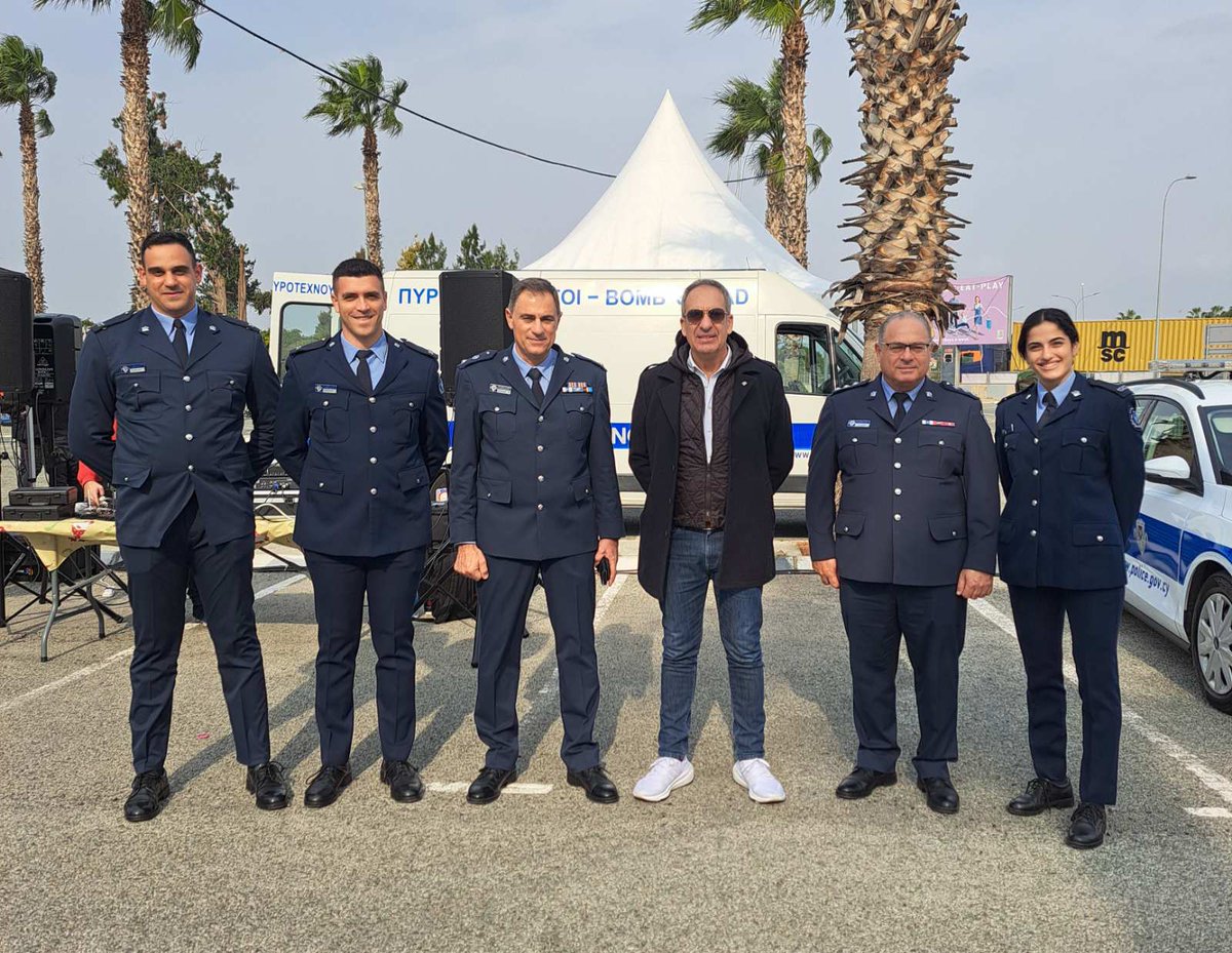 Cyprus_Police's tweet photo. #Συμβαίνει #Τώρα #Εκδήλωση για τα παιδιά και το κοινό, από την Αστυνομική Διεύθυνση Λεμεσού
Από τις 11π.μ. μέχρι τις 3.30μ.μ., στο #MyMall στη #Λεμεσός
#Cyprus #cypolice https://t.co/fMUM2OvIuu